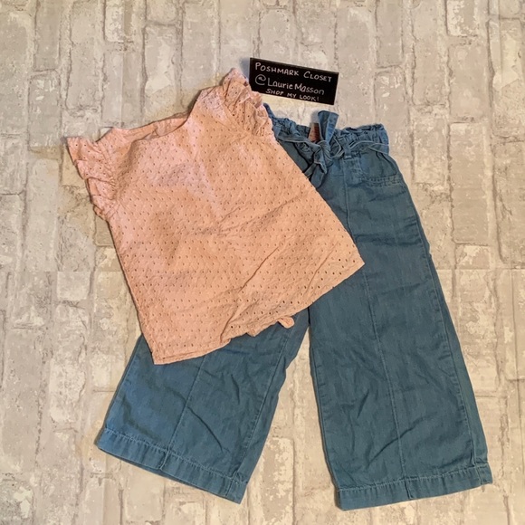 Tahari Other - TAHARI wide leg jeans and top set